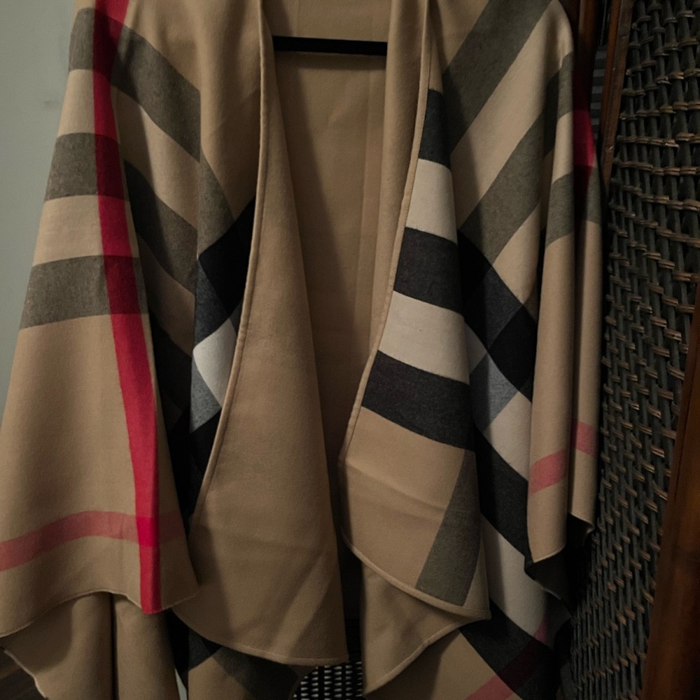 Burberry cape